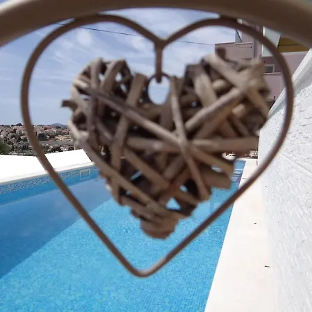 Apartment Gemuetliches Mit Meerblick Trogir