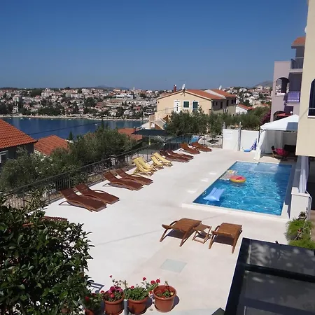Gemuetliches Mit Meerblick Apartment Trogir